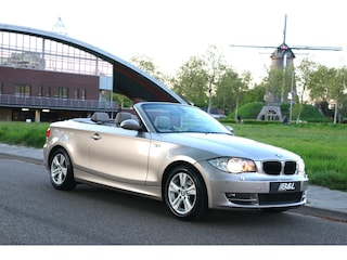 BMW 1-serie Cabrio 118i Cabriolet Aut 143Pk Full Option 1e eigenaar aut Vol Leder Groot Navi Nieuw Staat YoungTimer