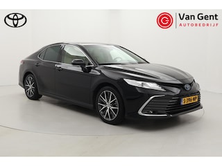 Toyota Camry 2.5 Hybrid Premium | Leder | Stoelventilatie | Stoel-/stuurverwarming | Navigatie | JBL | Head-up display | Dodehoek detectie | 360 camera