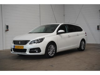Peugeot 308 SW 1.2 PureTech Allure | Stoelverwarming | Navi | Parkeersensoren | All-season