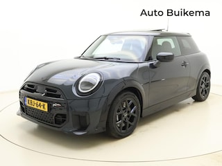 Mini Cooper 1.5 C John Cooper Works M -Pano Dak -HeadUp -Verwarmd Stuur -Driving Ass -Sportremmen -Comforttoegang -eSIM
