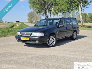 Volvo V70 2.4 Europa lage kilometerstand!