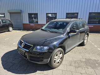 Volkswagen Touareg 3.0 TDI LEES TEKST