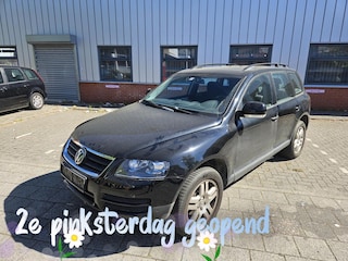 Volkswagen Touareg 3.0 TDI LEES TEKST