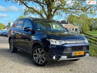 Mitsubishi Outlander 2.0 PHEV Limited Edition X-Line | Schuif/kanteldak + Leder + Achteruitrijcamera Nu € 7.975,-!!!