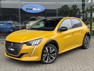 Peugeot 208 1.2 PureTech GT-Line | Carplay | Cruise & Climate control | PDC | Interesse in een bezichtiging of proefrit, bel of app met 06-24282842 / 06-42130156