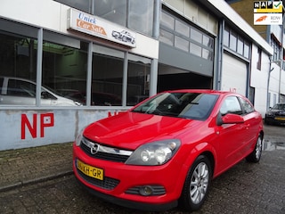Opel Astra GTC 1.6 Temptation