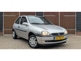 Opel Corsa 1.2i-16V Onyx | APK tot 7-1-2027 | Trekhaak | NAP