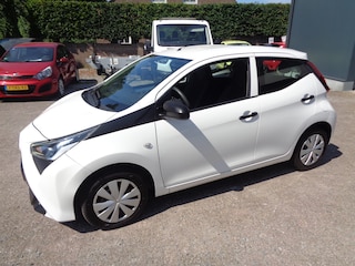 Toyota Aygo 1.0 VVT-i x-fun Airco, Bluetooth