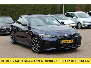 BMW i4 eDrive40 High Exe. M Sport 84 kWh / Camera / Head-up / Leder&Alcantara / 18'' / Luchtvering / Sfeervrlichting / DAB / Stoelverwarming / Cruise Control