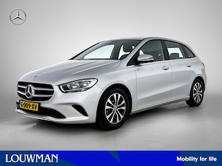 Mercedes-Benz B-klasse 180 Business Solution | Trekhaak | Car Play | Cruise Controle | Navigatie | Parkeerpakket met Camera | Inclusief 12 Maanden Garantie.
