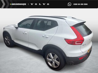 Volvo XC40 1.5 T3 Momentum | Standkachel | Volvo on Call | Stoelverwarming V + A | Stuurverwarming | Regensensor | 4 voudig verstelbare lendesteun | Parkeersensoren |