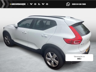 Volvo XC40 1.5 T3 Momentum | Standkachel | Volvo on Call | Stoelverwarming V + A | Stuurverwarming | Regensensor | 4 voudig verstelbare lendesteun | Parkeersensoren |
