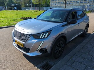 Peugeot 2008 EV GT Pack 50 kWh 136 pk | Navigatie | Stoelverwarming | Climate control | Cruise control |