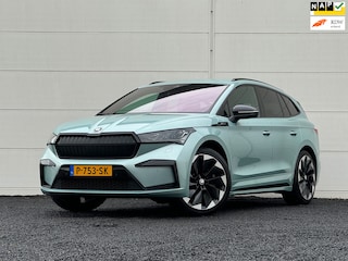 Skoda Enyaq iV 80 Sportline Org NL Keyless Camera SOH 97% Sportonderstel Lane assist Dodehoek detectie Stoelverwarming Voor+Achter