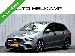 Mercedes-Benz B-klasse 180 Business Solution AMG | Pano-dak | NL-Auto | 1e Eigenaar |
