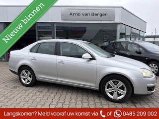Volkswagen Jetta 1.6 FSI Comfortline, climatronic, cruisecontrol, isofix, nette auto !!