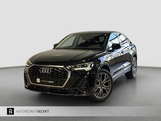 Audi Q3 45 TFSI e S-line | 20 inch | LED | Carplay | Dodehoek | Alcantara | Virtual | Stoelverwarming | ACC | 1e eig.