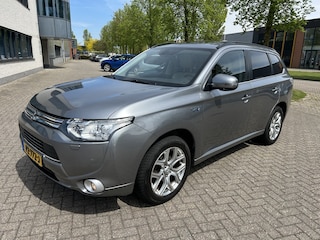 Mitsubishi Outlander 2.0 PHEV Instyle+ SCHUIFDAK CAMERA STOELVW.