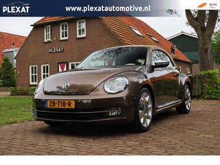 Volkswagen Beetle Cabriolet 1.2 TSI Higline BlueMotion | 70s Uitvoering | Uniek | Leder | Stoelverwarming | Historie | Bruin Met.