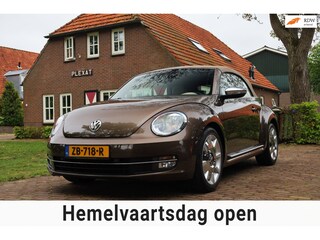 Volkswagen Beetle Cabriolet 1.2 TSI Higline BlueMotion | 70s Uitvoering | Uniek | Leder | Stoelverwarming | Historie | Bruin Met.