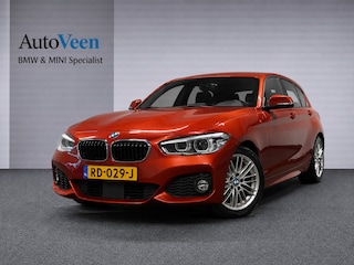 BMW 118i Executive (M-SPORT, GROOT NAVI, ACC, ALCANTARA, PARKEERSENSOREN)