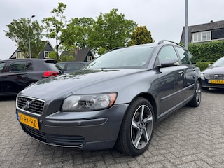 Volvo V50 2.4 Momentum Apk 9/11/26,Airco,Cruise,Trekhaak
