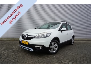 Renault Scénic 1.2 TCe Bose Climate / Navi / Cruise / Stoelverw. / Parkeers. / Trekhaak / Lm velgen