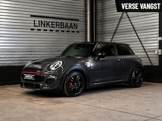 Mini Mini/Clubman/Cabrio 2.0 | Full Option | Chili | Panodak | H&K | Black Pack | 18 inch | NL Auto |