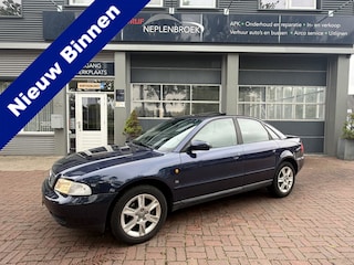 Audi A4 Limousine 1.8 5V Comfort Bj 1997 Automaat Airco,Cv,Clima,Opendak