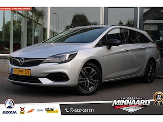 Opel Astra Sports Tourer 1.2 Design & Tech
