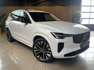 Volvo XC90 2.0 T8 Plug-in hybrid AWD Ultra Dark MY 26, Panoramadak, Elec. Trekhaak, Head up display, Luchtvering, Bowers & Wilkens, Stoelverwarming en stuurwielverwarming met massagestoelen