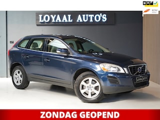 Volvo XC60 2.0 T5 Momentum | AUT | CRUISE | TREKHAAK | STOELVERW. | AIRCO | ELEK.RAMEN | APK | NAP.