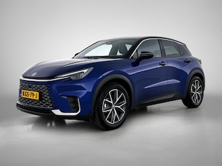 Lexus LBX Cool 2WD