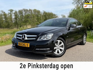 Mercedes-Benz Coupé 180 / Automaat / NL Auto / NAP / Climate Control / Navigatie /