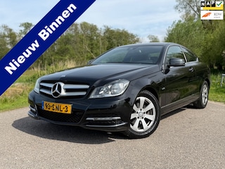Mercedes-Benz Coupé 180 / Automaat / NL Auto / NAP / Climate Control / Navigatie /