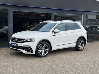 Volkswagen Tiguan 1.5 TSI R-Line PANO/IQLIGHT/CAM/TREKHAAK/ACC