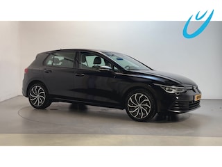 Volkswagen Golf 1.5 TSI Life Business Alcantara Sfeerverlichting Virtual Cockpit Navigatie