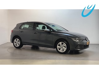 Volkswagen Golf 1.0 eTSI DSG Life Sfeerverlichting Navigatie Parkeersensoren DAB+ App-Connect
