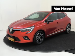 Renault Clio 1.6 E-Tech Hybrid 145 PK Techno | Pack Advanced Safety | Pack Infotainment 9.3" | Pack Lightning | Apple Carplay/Android | cruise control | electronic climate control | lederen/stof bekleding | LED koplampen | lichtmetalen velgen 16" | navigatiesysteem |