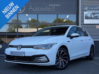 Volkswagen Golf 1.5 eTSI Style DSG LED Navi