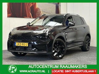 Lynk & Co 01 1.5 BLACK LINE PREMIUM LEDEREN BEKLEDING 100 STUKS OP VOORRAAD ! VOL OPTIES ! 360 CAMERA ADAPTIVE CRUISE CONTROL PANORAMA SCHUIF/KANTELDAK APPLE CARPLAY/ANDROID RIJSTROOKSENSOREN ZEER MOOI !! INCL NIEUWE TREKHAAK