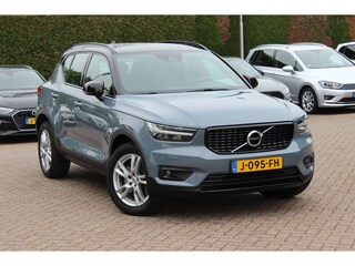 Volvo XC40 1.5 T5 Recharge R-Design / Camera / Leder / Harman Kardon / Keyless / 19'' / Stuur+Stoelverwarming / Elektr. Stoelen / Bliss / DAB / ACC