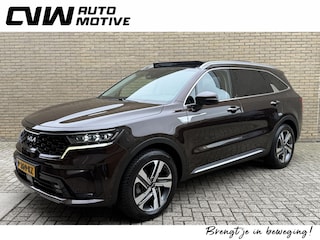 Kia Sorento 1.6 T-GDI Plug-in 4WD DynamicPlusLine | 7-persoons | Panoramadak | Trekhaak afneembaar | Lederen bekleding | Adaptieve cruise | Lane assist | Camera | Navigatie | Apple CarPlay / Android Auto | Bose Audio | Stoelverwarming&ventilatie | Stuurverwarming | Elektrisch verstelbare stoelen | Keyless | LED | DAB | Dodehoekdetectie | 19 inch velgen | Dealeronderhouden