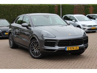 Porsche Cayenne 3.0 E-Hybrid / Panoramadak / 360Camera / Head-up / Softclose / Luchtvering / 21'' / Bose / Sportchrono / Stoelventilatie+Massage / Stoelverwarming 4x / Dodehoek / DAB / ACC