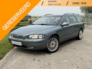 Volvo V70 2.4 Comfort Line | APK tot 05-2027 | TREKHAAK | AIRCO | CRUISE CONTROL |