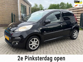 Peugeot 107 1.0 Black & Silver | 5drs | onderhoud historie aanwezig | airco | bluetooth | half leder |