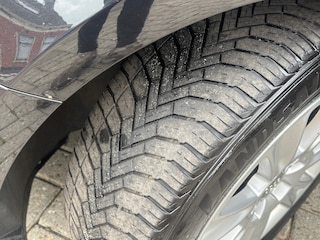 Audi A1 1.2 TFSI Attraction Pro Line Business | curise | navi | isofix | nw apk !