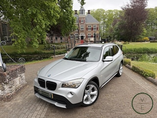 BMW X1 sDrive18i Executive | Pano | Trekhaak | PDC | Leder |