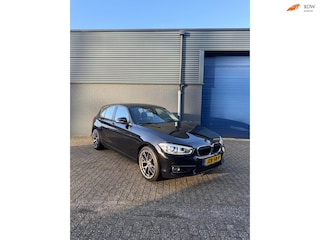 BMW 118i Edition Sport Line Shadow Executive