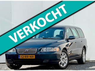 Volvo V70 2.4 Momentum | 2005 | Automaat | Trekhaak | Dealer onderhouden |